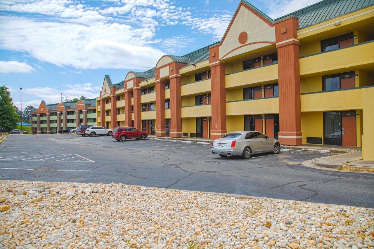 Clarion Inn Macon Esterno foto