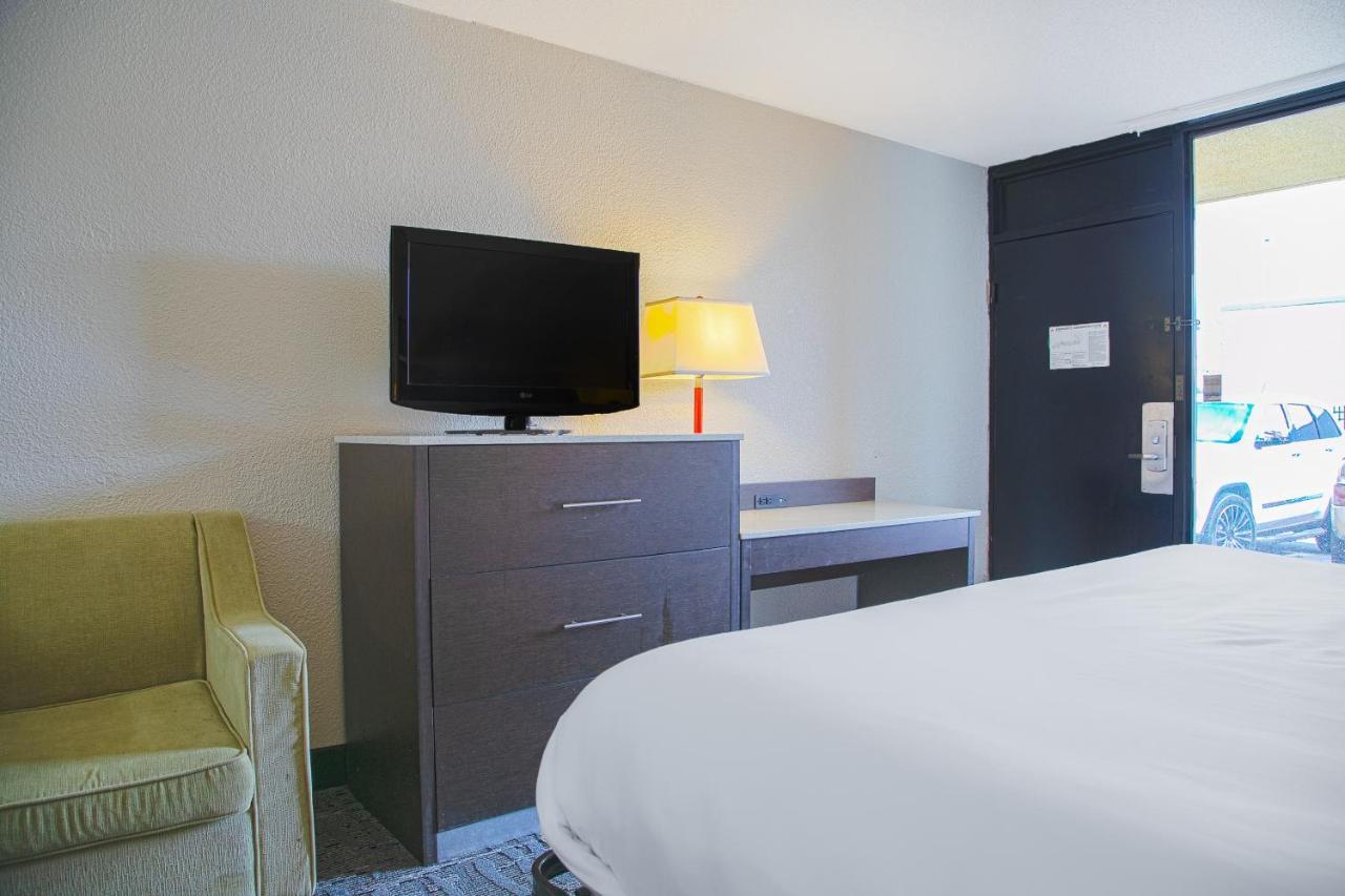Clarion Inn Macon Esterno foto
