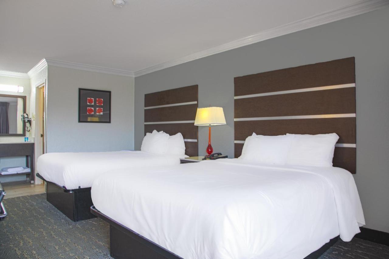 Clarion Inn Macon Esterno foto